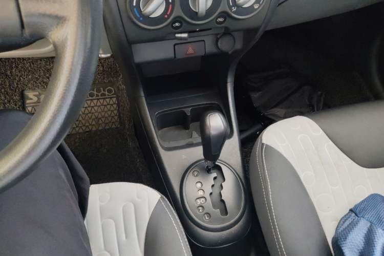 Used Suzuki Alto 2013 1.0L Automatic Luxury Model

