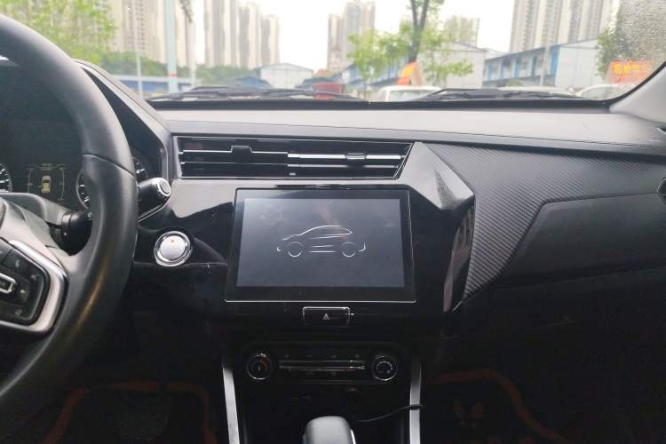 Used Chery Tiggo 3X 2021 PLUS 1.5L CVT Thrilling Red Date Edition Audio And AC Panel