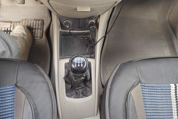 Used CHANGAN Alsvin V5 2012 1.5L Manual Dream Edition Gear Lever