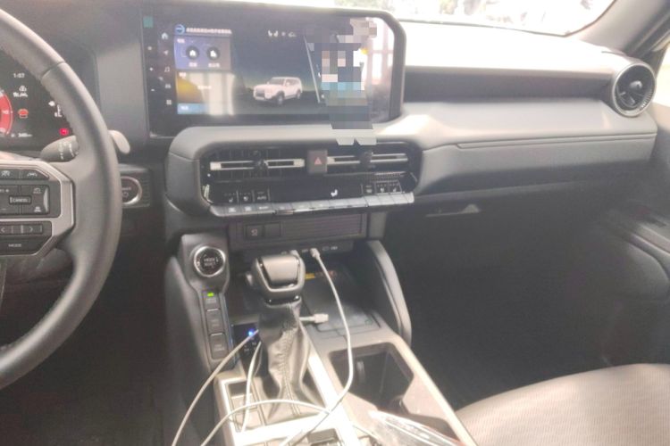 Used Toyota Prado 2025 2.4T All-Weather TX Version 5 Seats Audio And AC Panel