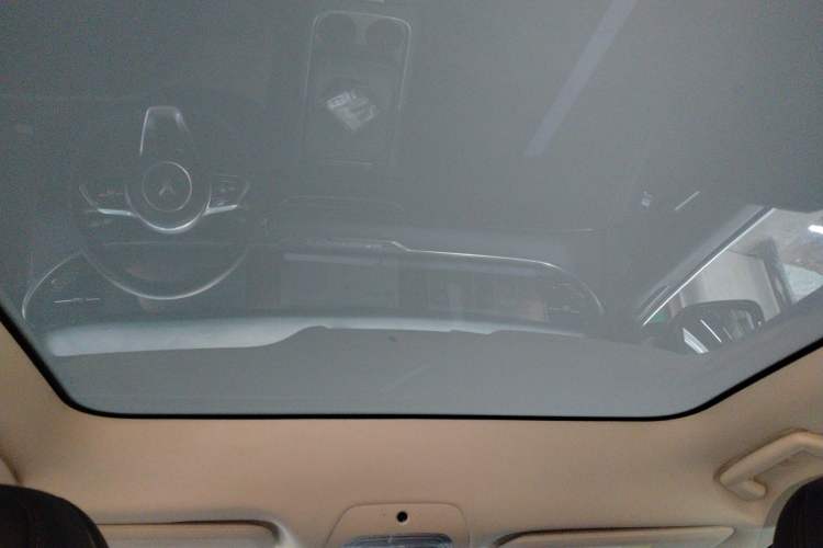 Used VOYAH FREE 2023 Four-Wheel Drive Extended-Range Model with Ultra-Long Range
