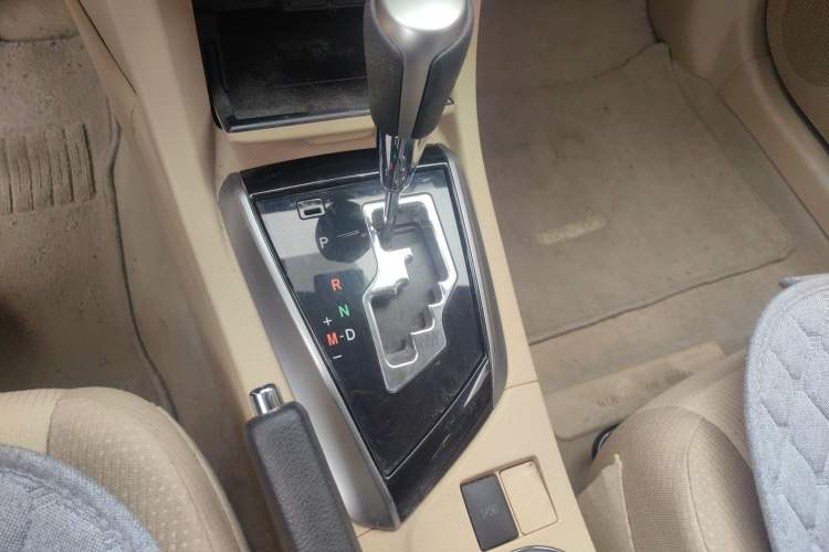 Used Toyota Corolla 2014 1.6L CVT GL Gear Lever