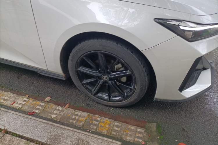 Used CHANGAN UNI-V 2022 1.5T Prestige Version