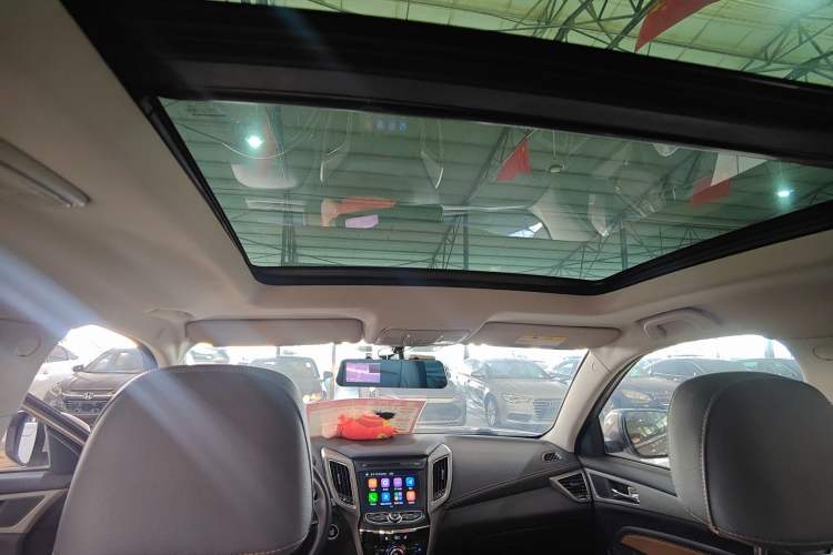 Used Changan CS75 2017 Shangkui Edition 1.5T Automatic Fengxiang Model
