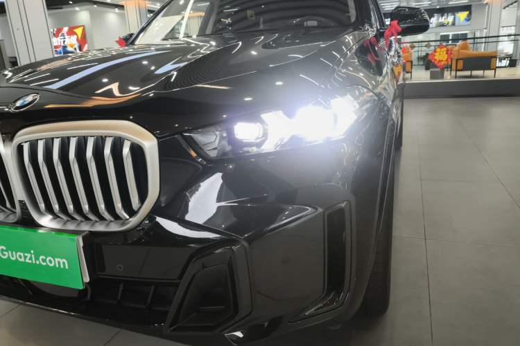 Used BMW X5 2023 xDrive 30Li Luxury M Sport Night Edition Package
