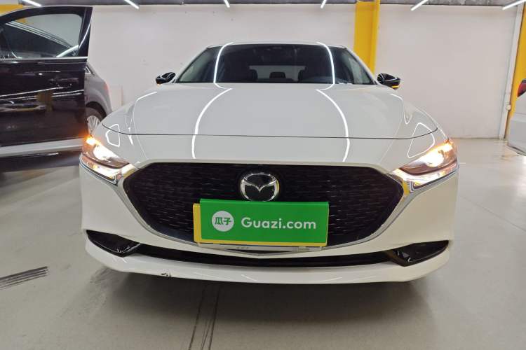 Used Mazda 3 Axela 2022 2.0L Automatic Premium Black Obsidian Edition