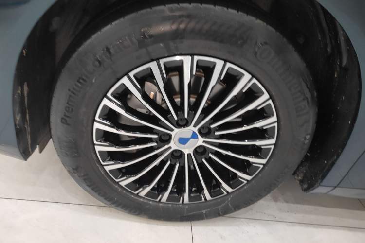 Used Denza D9 2022 DM-i 970 Four-Wheel Drive Flagship Model