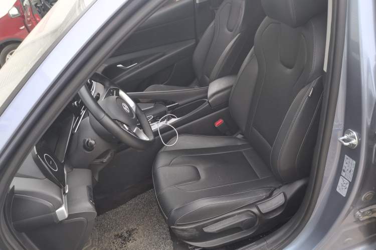 Used Hyundai Elantra 2023 1.5L CVT GLX Elite Edition Left Front Seat