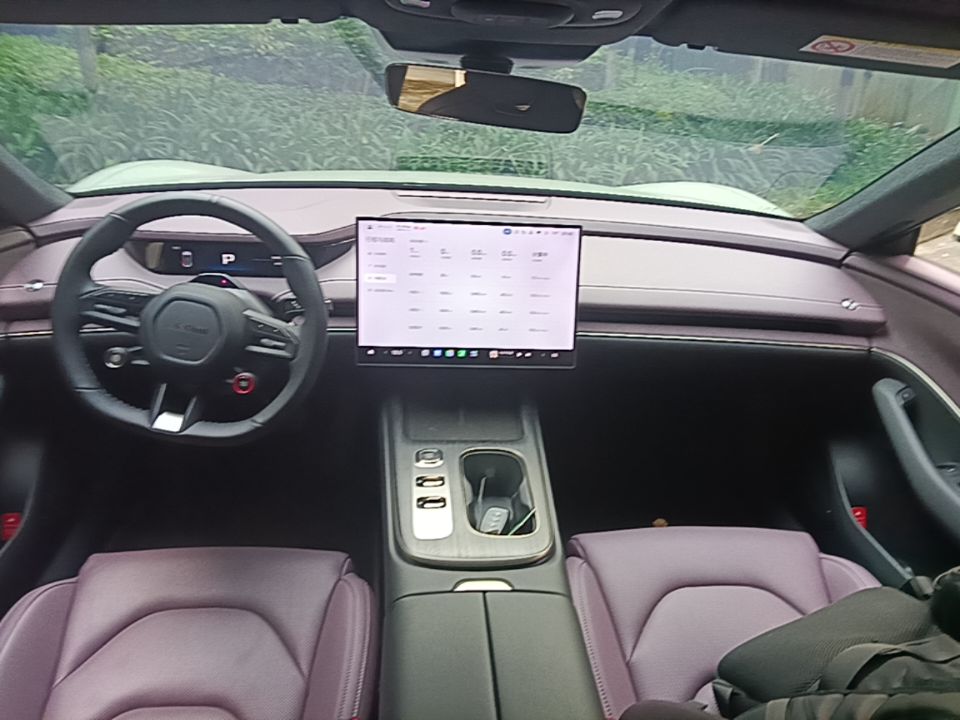 Xiaomi Auto SU7 2024 Rear-Drive Ultra-Long Range Advanced Pro-Level Intelligent Driving Version — снимка 12