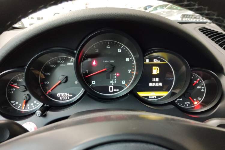 Used Porsche Cayenne 2014 Cayenne Platinum Edition 3.0T