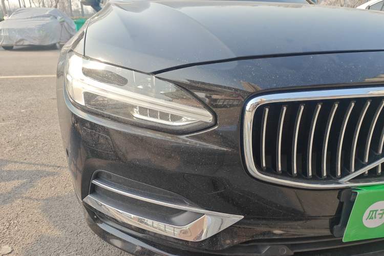 Used Volvo S90 2018 T5 Prestige Edition Right Front Headlight