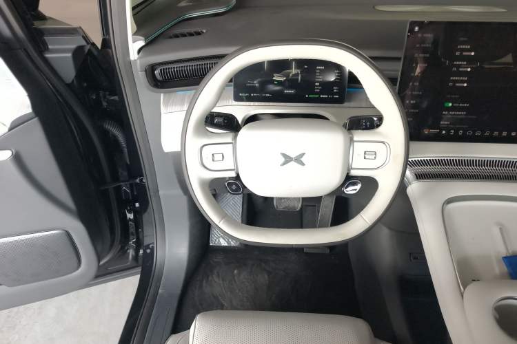 Used XPeng X9 2026 Model—Range-Extended Version 1602 Ultra