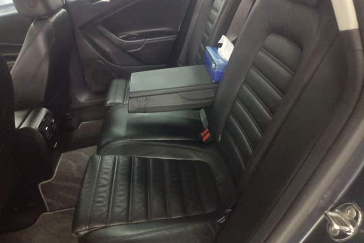 Used Volkswagen Passat 2011 2.0T Touring Edition Luxury Version Left Rear Seat
