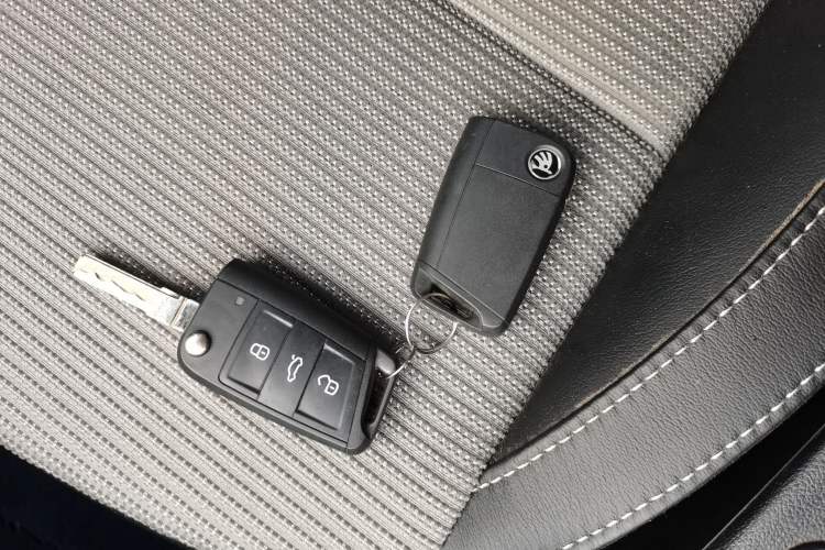 Used Skoda Octavia 2017 1.6L Automatic Chuanxing Edition
