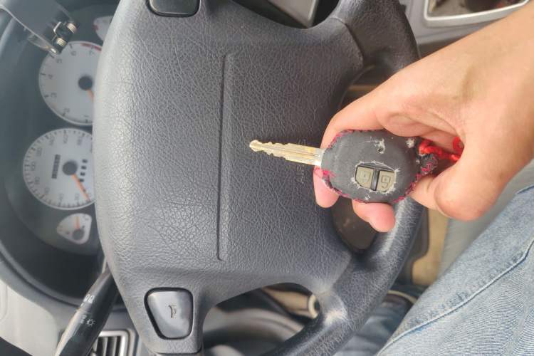 Used Suzuki Lingyang 2012 1.3L Comfort Version Vehicle Key