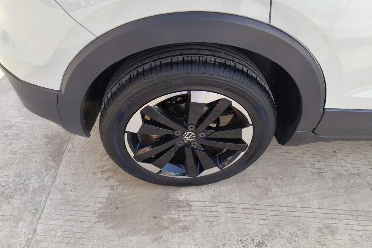 Used Volkswagen Tacqua 2023 200TSI DSG Joy-Connect Edition
