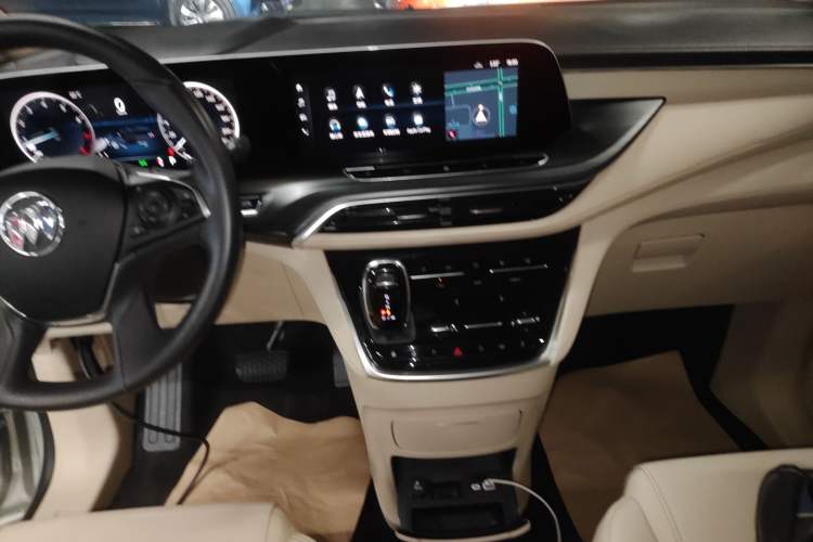 Used Buick GL8 2023 ES Lu Zun Deluxe Model
