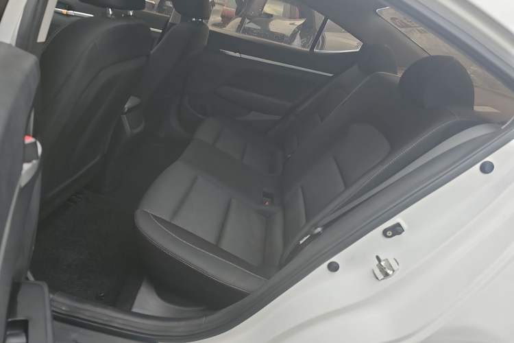 Used Hyundai Elantra (6th Generation / Lingdong) 2016 1.6L Automatic ZhiXuan – Elite Version
