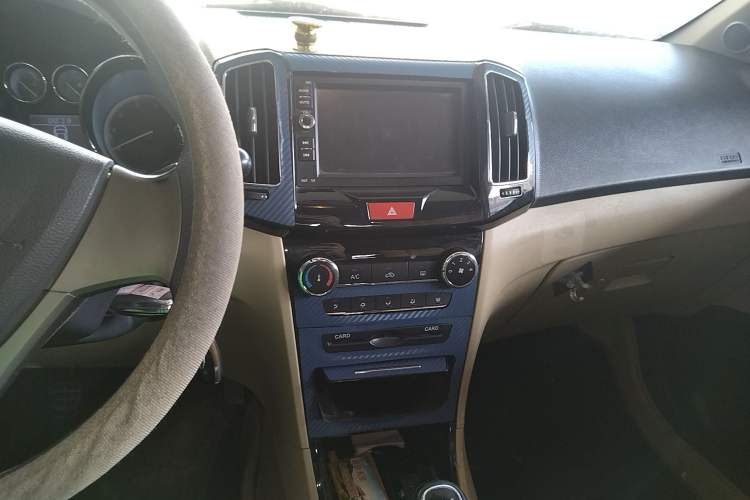 Used Chery E3 2013 1.5L Manual Fashion Model