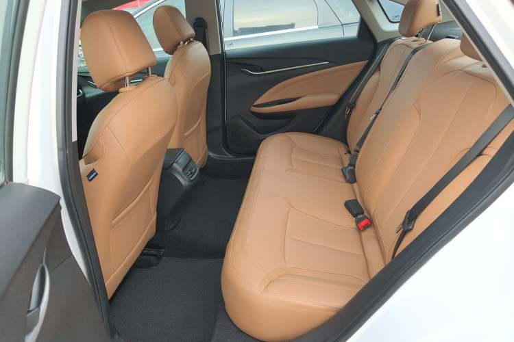 Used Buick GT 2019 18T Automatic Connected Flagship Version China VI Standard