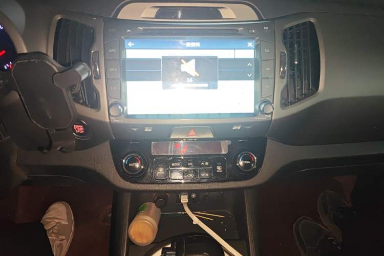 Used Kia Sportage R 2015 2.0L Automatic Two-Wheel Drive GLS Audio And AC Panel