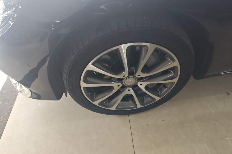 Used Mercedes-Benz E-Class 2017 E 300 L Luxury Model