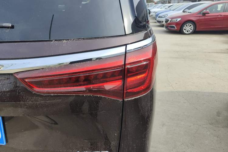 Used Buick GL8 2022 Avenir Aivia Six-Seat Deluxe Edition Right Rear Taillight