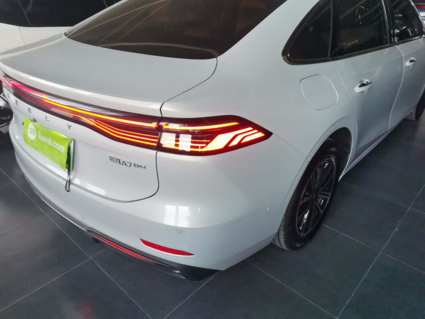 Geely Galaxy A7 2025 Model EM-i 70km Exploration Edition — снимка 9