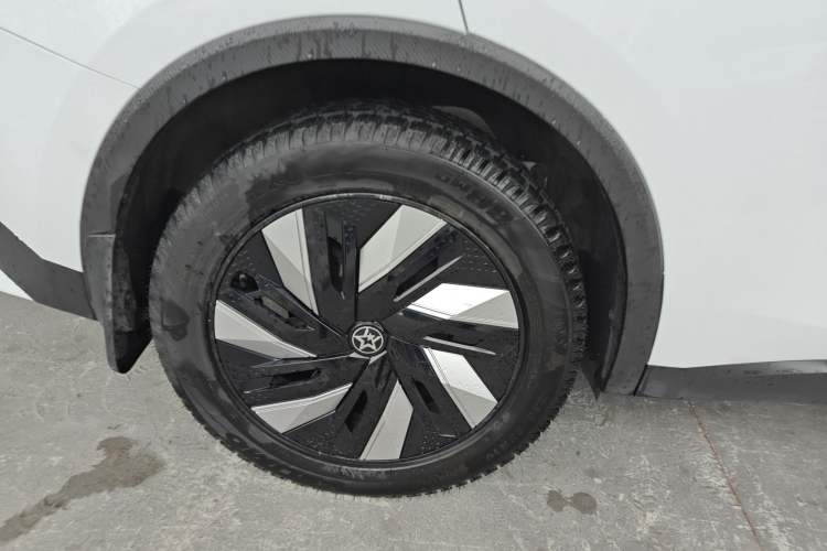 Used Venucia V DD-i 2023 110 km iE Version
