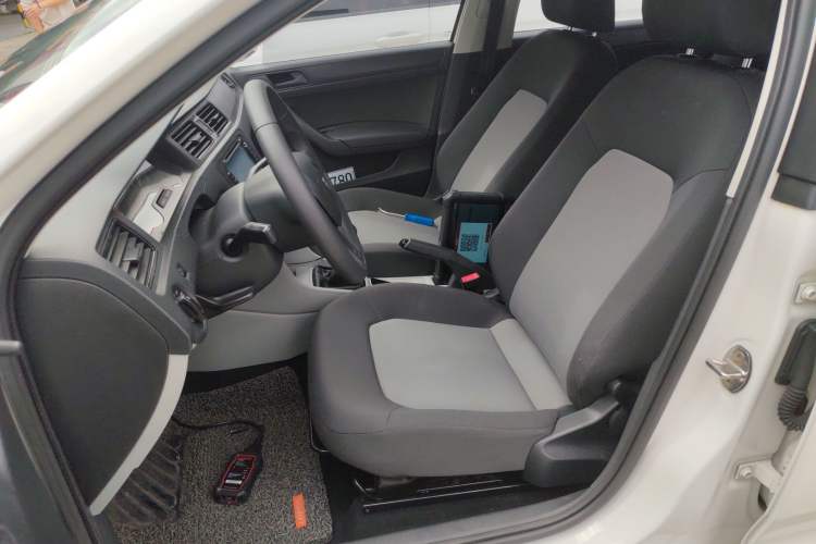 Used Skoda Rapid 2016 1.6L Manual Front-Wheel-Drive Version Left Front Seat