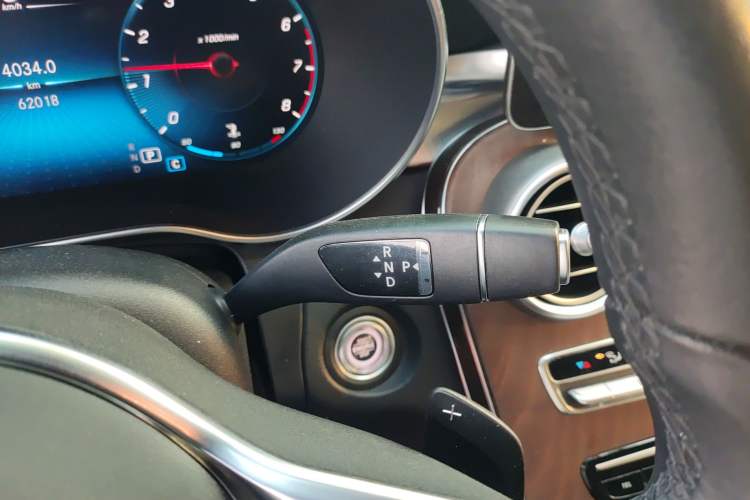 Used Mercedes-Benz GLC 2020 Facelift GLC 260 L 4MATIC Luxury Edition
