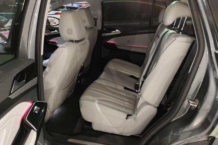 Used Volkswagen ID.6 X 2022 Smart Enjoyment Long-Range Edition
