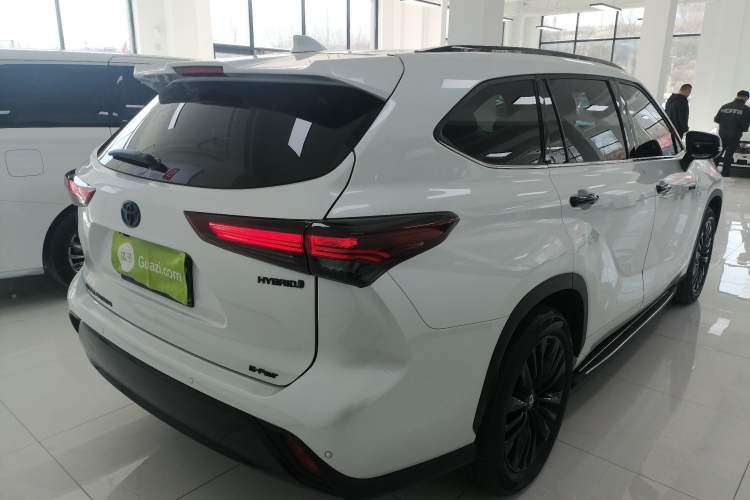 Used Toyota Highlander 2023 2.5L Smart Electric Hybrid Dual-Engine 4x4 Knight Edition 7 Seats Rear Right 45 Deg