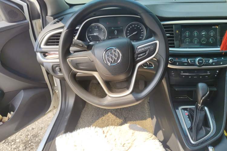 Used Buick GT 2016 15N Automatic Luxury Edition Steering Wheel