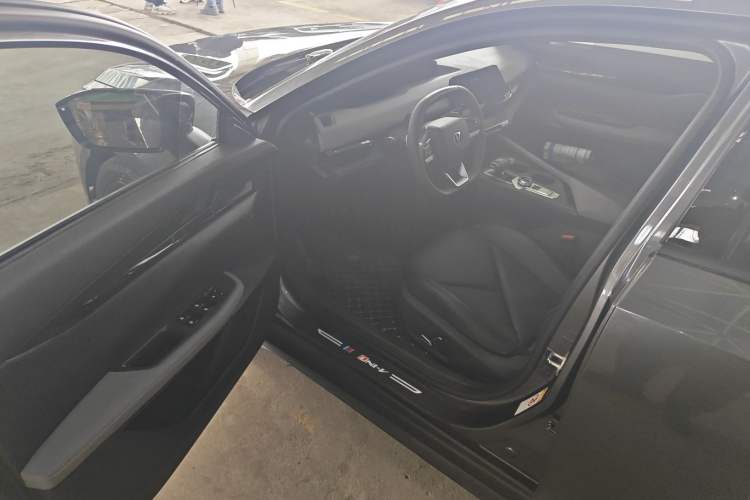 Used CHANGAN UNI-V 2022 1.5T Prestige Version
