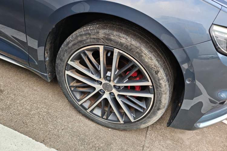 Used Geely Auto Preface 2021 2.0TD Flagship Edition Right Front Wheel Hub