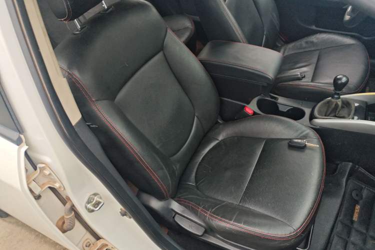 Used Kia Forte 2014 1.6L MT GL
