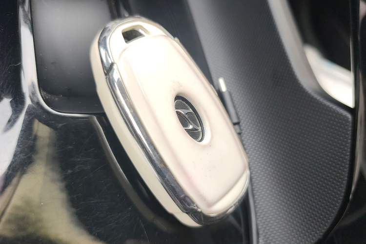 Used Hyundai Elantra 2022 1.5L CVT LUX Prestige Edition
