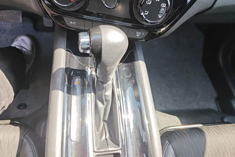 Used Honda Vezel 2019 1.5L CVT Pioneer Edition China VI
