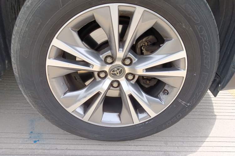 Used Toyota Highlander 2015 2.0T Two-Wheel Drive Elite Edition 7 Seats
