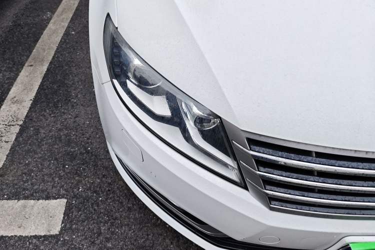 Used Volkswagen FAW-Volkswagen CC 2016 1.8TSI Prestige Model Right Front Headlight