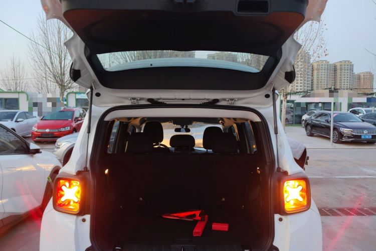 Used Jeep Renegade 2018 Connected Large Screen Version 180T Automatic Kinetic Edition+