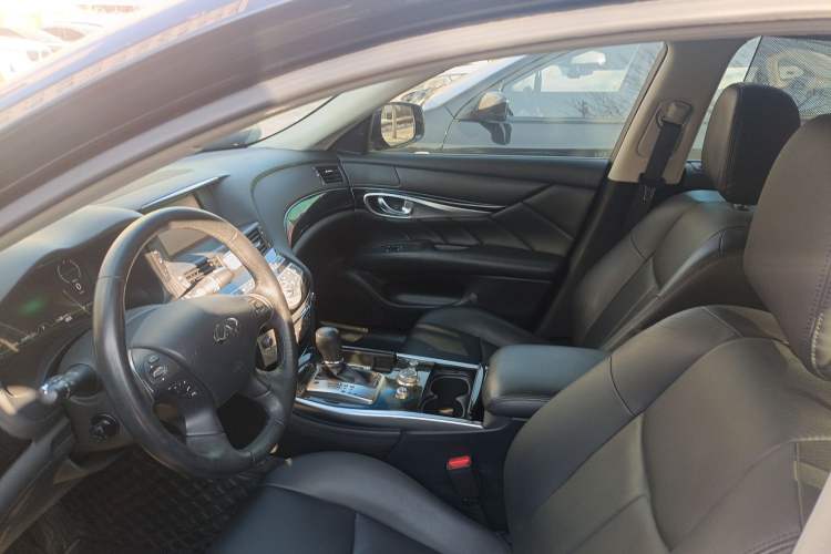 Used Infiniti Q70 2017 Q70L 2.5L Elite Edition
