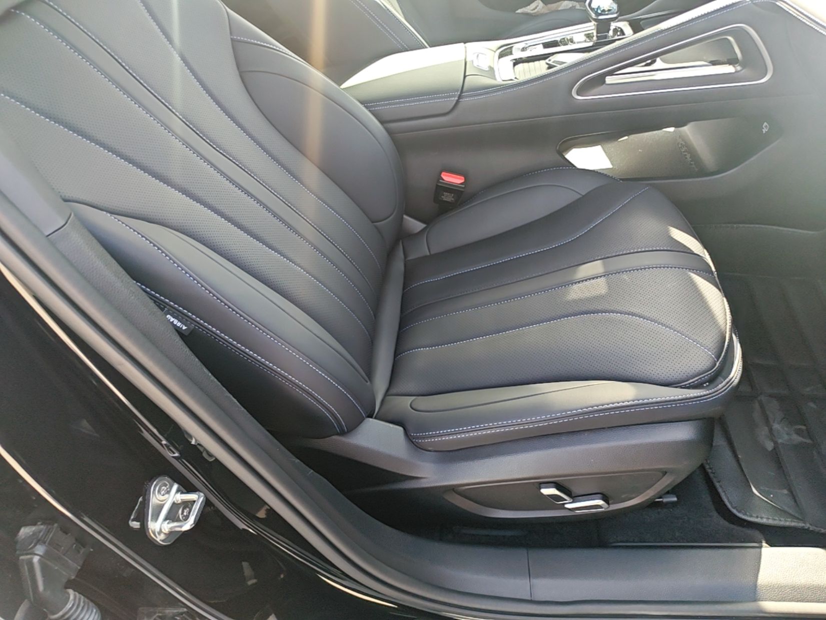 Geely Auto Preface 2026 Model, i-HEV Smart Hybrid Xinghan Edition — снимка 19