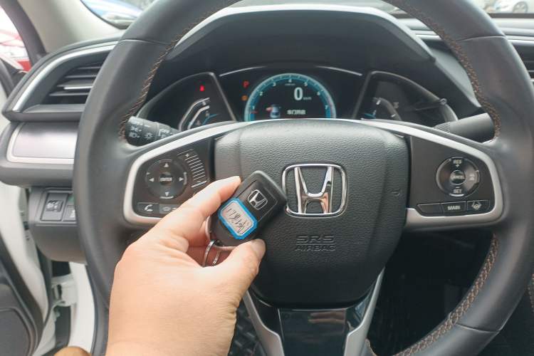 Used Honda Civic 2016 220TURBO CVT Luxury Edition