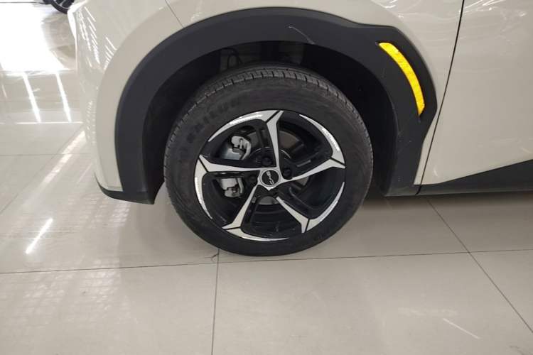 Used BYD Seagull 2024 Honor Edition 305km Dynamic Version Left Front Wheel Hub