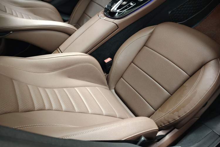 Used Mercedes-Benz E-Class 2016 E 300 L Sporty and Stylish Model Right Front Seat