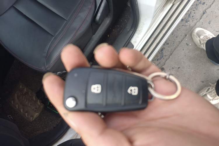 Used Chery Tiggo 3 2015 1.6L Manual Zhishang Commemorative Edition
