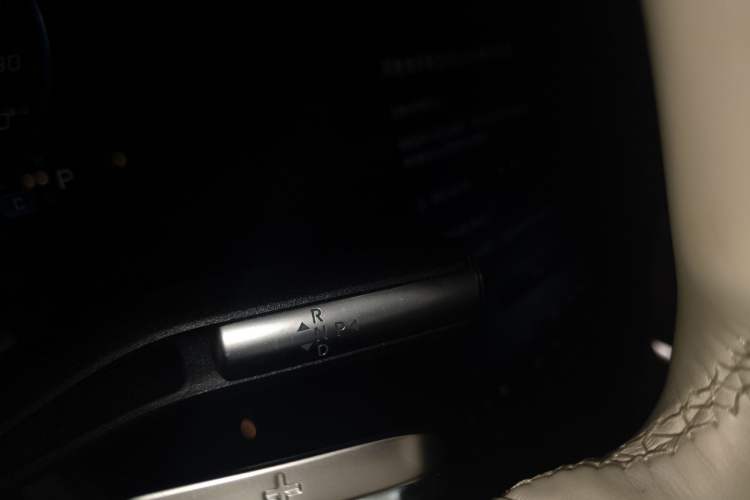 Used Mercedes-Benz EQS 2023 450+ Pioneer Edition Gear Lever