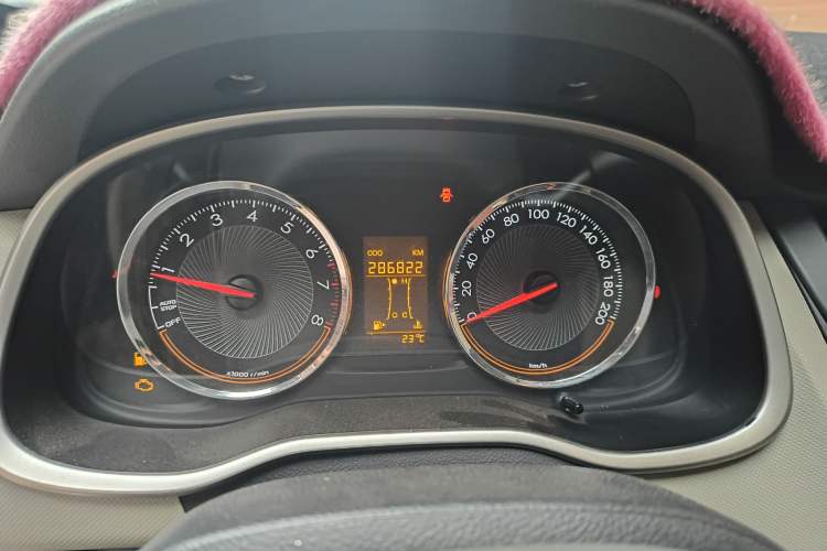 Used Chevrolet Sail 2015 Sail 3 1.3L Manual Warm Edition
